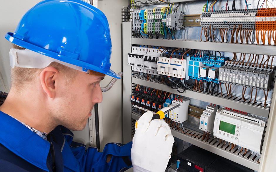électricien maintenance Puteaux